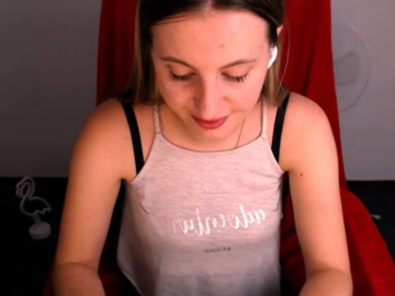 JulliaKiss  18-09-2021 pussy Female